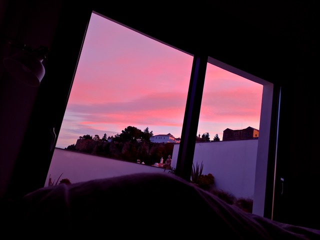 Pink night sky. Photo © Karethe Linaae